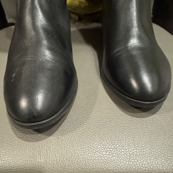 Michael Kors stretch leather black knee high boots in size 7.5 - Picture 11 of 13